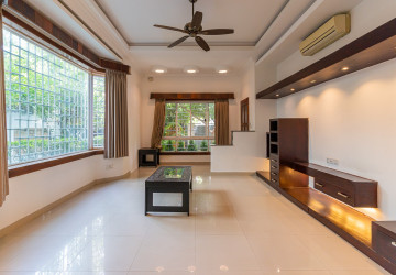 4 Bedroom Villa For Rent - Bassac Garden, Tonle Bassac, Phnom Penh thumbnail