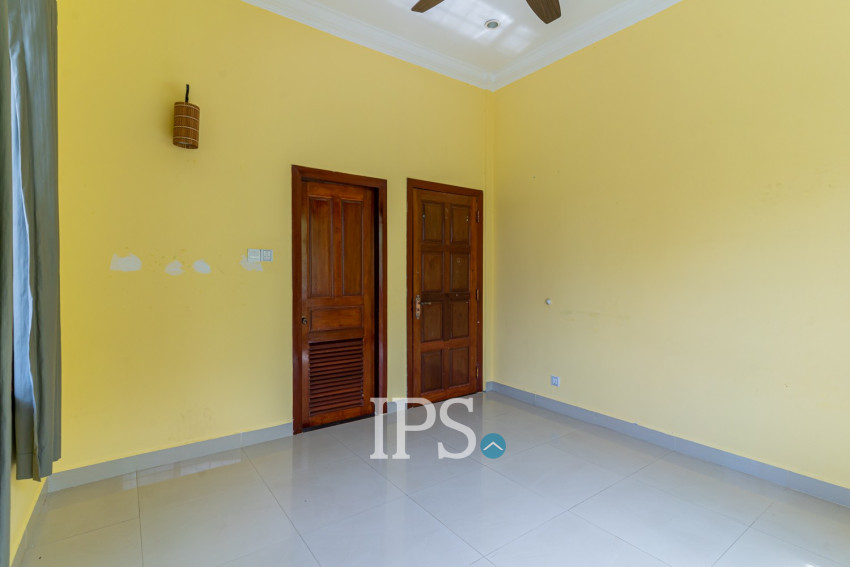 4 Bedroom Villa For Rent - Bassac Garden, Tonle Bassac, Phnom Penh