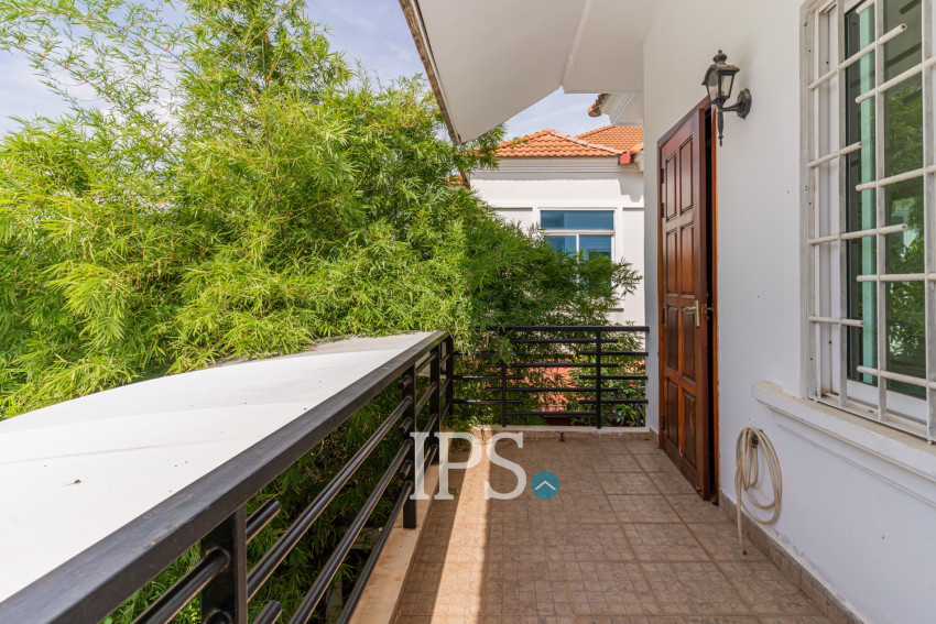 4 Bedroom Villa For Rent - Bassac Garden, Tonle Bassac, Phnom Penh