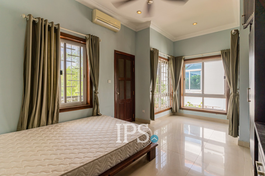 4 Bedroom Villa For Rent - Bassac Garden, Tonle Bassac, Phnom Penh