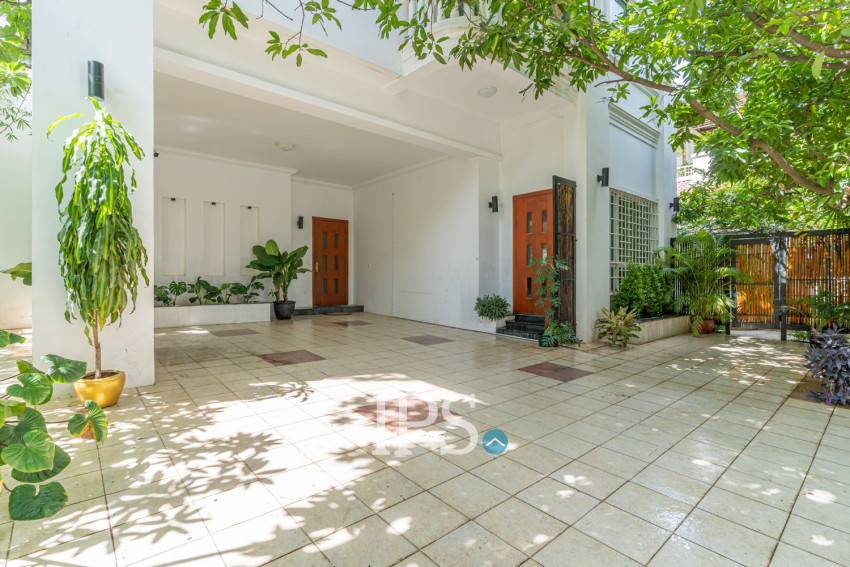 4 Bedroom Villa For Rent - Bassac Garden, Tonle Bassac, Phnom Penh