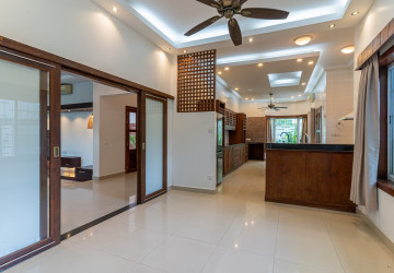 4 Bedroom Villa For Rent - Bassac Garden, Tonle Bassac, Phnom Penh thumbnail