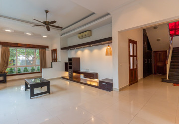 4 Bedroom Villa For Rent - Bassac Garden, Tonle Bassac, Phnom Penh thumbnail