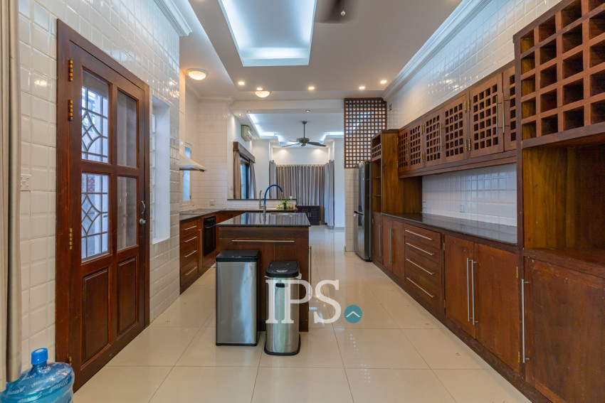 4 Bedroom Villa For Rent - Bassac Garden, Tonle Bassac, Phnom Penh