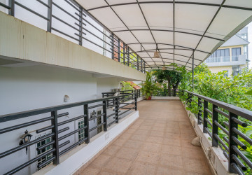 4 Bedroom Villa For Rent - Bassac Garden, Tonle Bassac, Phnom Penh thumbnail