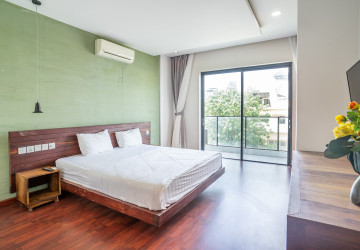 42 Sqm Studio Serviced Apartment For Rent - Beoung Keng Kang 3, Phnom Penh thumbnail