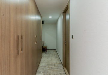 3 Bedroom Serviced Apartment For Rent - BKK1, Phnom Penh thumbnail