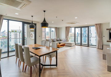 3 Bedroom Serviced Apartment For Rent - BKK1, Phnom Penh thumbnail