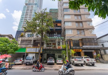 Renovated 2 Bedroom Apartment For Rent - BKK1, Phnom Penh thumbnail