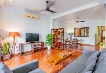 Renovated 2 Bedroom Apartment For Rent - BKK1, Phnom Penh thumbnail