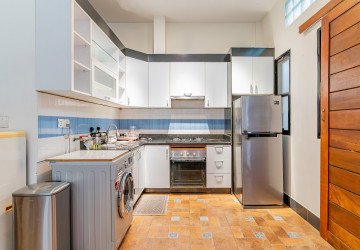 Renovated 2 Bedroom Apartment For Rent - BKK1, Phnom Penh thumbnail