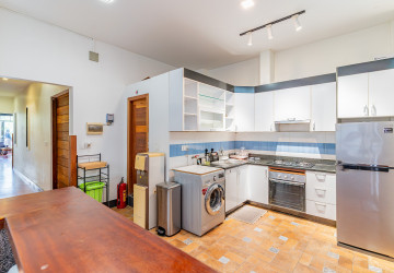 Renovated 2 Bedroom Apartment For Rent - BKK1, Phnom Penh thumbnail