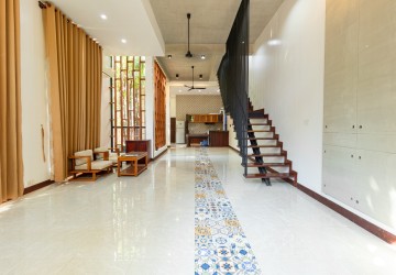 5 Bedroom Villa For Rent - Sala Kamreuk, Siem Reap thumbnail