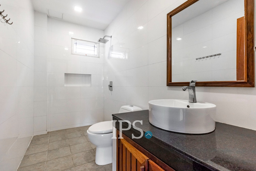 2 Bedroom Apartment For Rent - Kouk Chak, Siem Reap