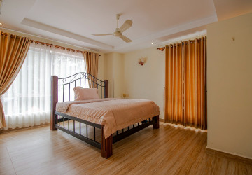 2 Bedroom Apartment For Rent - Slor Kram, Siem Reap thumbnail