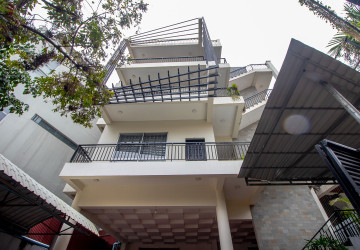 2 Bedroom Apartment For Rent - Slor Kram, Siem Reap thumbnail