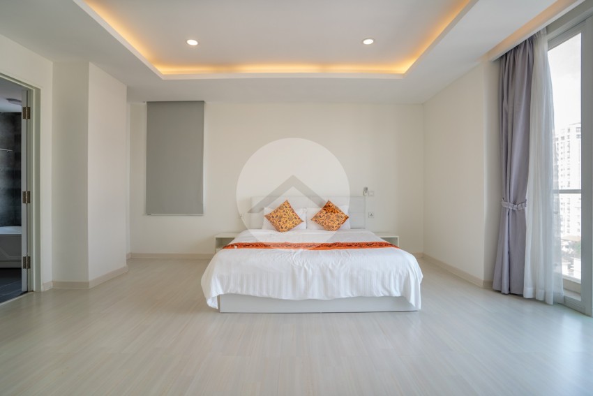 3 Bedroom Serviced Apartment For Rent - BKK1, Phnom Penh