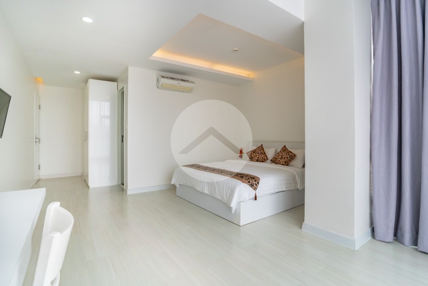 3 Bedroom Serviced Apartment For Rent - BKK1, Phnom Penh