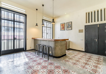 Renovated Duplex 2 Bedroom Apartment For Sale - Srah Chork, Phnom Penh thumbnail