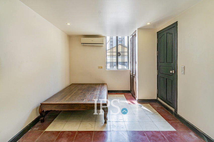 Renovated Duplex 2 Bedroom Apartment For Sale - Srah Chork, Phnom Penh
