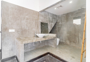 Renovated Duplex 2 Bedroom Apartment For Sale - Srah Chork, Phnom Penh thumbnail