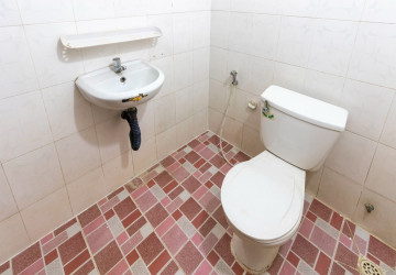 2 Bedroom Apartment For Rent - Sala Kamreuk, Siem Reap thumbnail