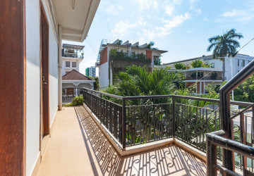 2 Bedroom Apartment For Rent - Sala Kamreuk, Siem Reap thumbnail
