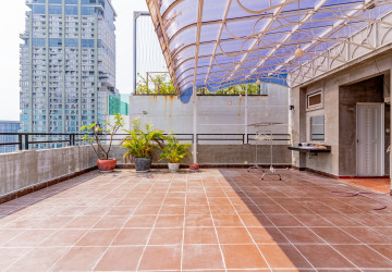 2 Bedrooms Serviced Apartment for Rent- Tonle Bassac , Phnom Penh thumbnail