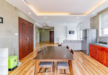 2 Bedrooms Serviced Apartment for Rent- Tonle Bassac , Phnom Penh thumbnail