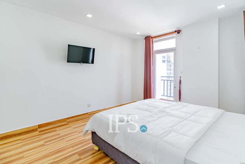 2 Bedrooms Serviced Apartment for Rent- Tonle Bassac , Phnom Penh