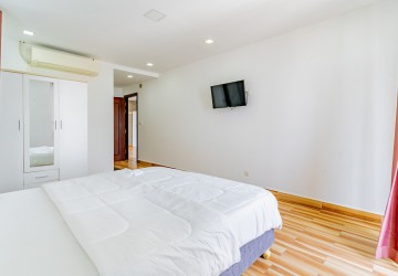 2 Bedrooms Serviced Apartment for Rent- Tonle Bassac , Phnom Penh thumbnail