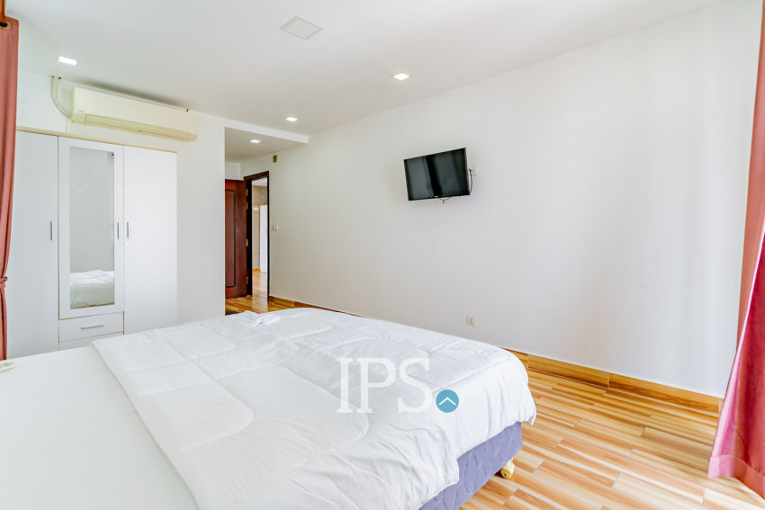 2 Bedrooms Serviced Apartment for Rent- Tonle Bassac , Phnom Penh