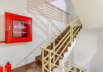 2 Bedrooms Serviced Apartment for Rent- Tonle Bassac , Phnom Penh thumbnail