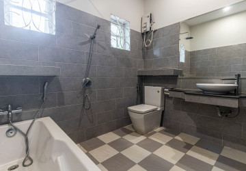 2 Bedroom House For Rent - Sala Kamreuk, Siem Reap thumbnail