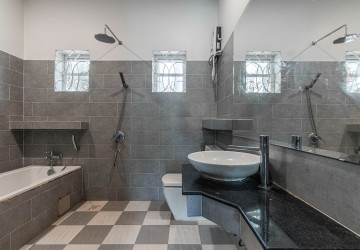 2 Bedroom House For Rent - Sala Kamreuk, Siem Reap thumbnail