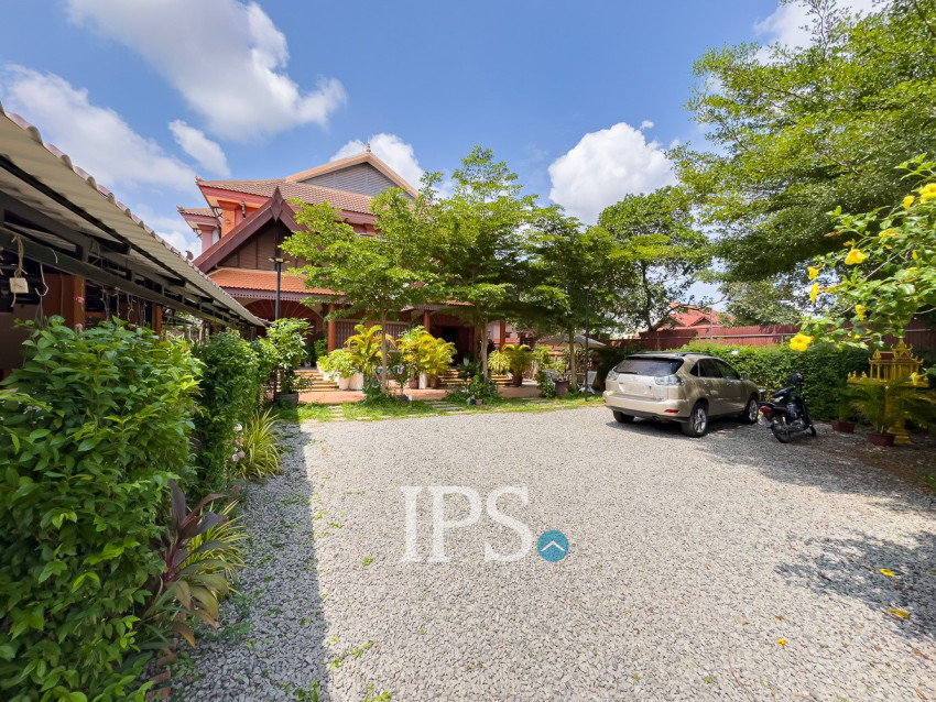 7 Bedroom Hotel For Rent - Sala Kamreuk, Siem Reap