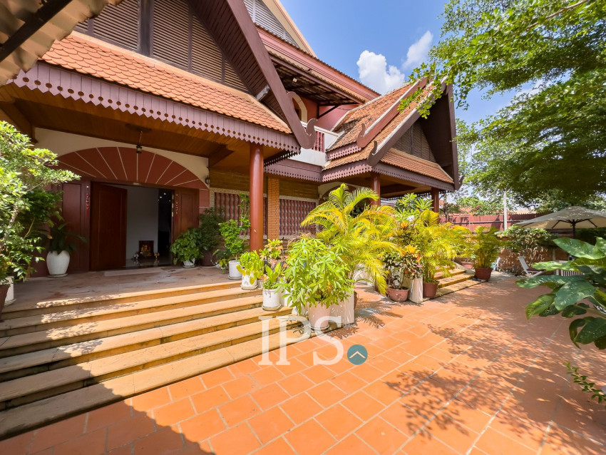 7 Bedroom Hotel For Rent - Sala Kamreuk, Siem Reap