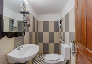 7 Bedroom Hotel For Rent - Sala Kamreuk, Siem Reap thumbnail