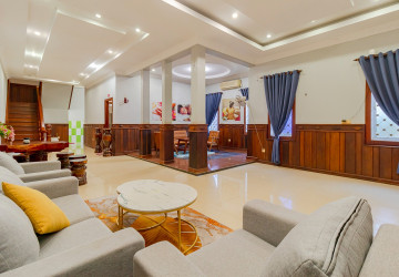 7 Bedroom Hotel For Rent - Sala Kamreuk, Siem Reap thumbnail