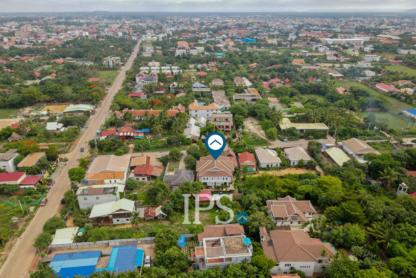 7 Bedroom Hotel For Rent - Sala Kamreuk, Siem Reap