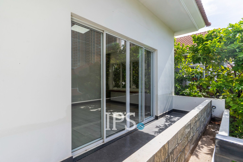 4 Bedroom Villa For Rent - Bassac Garden City, Tonle Bassac, Phnom Penh