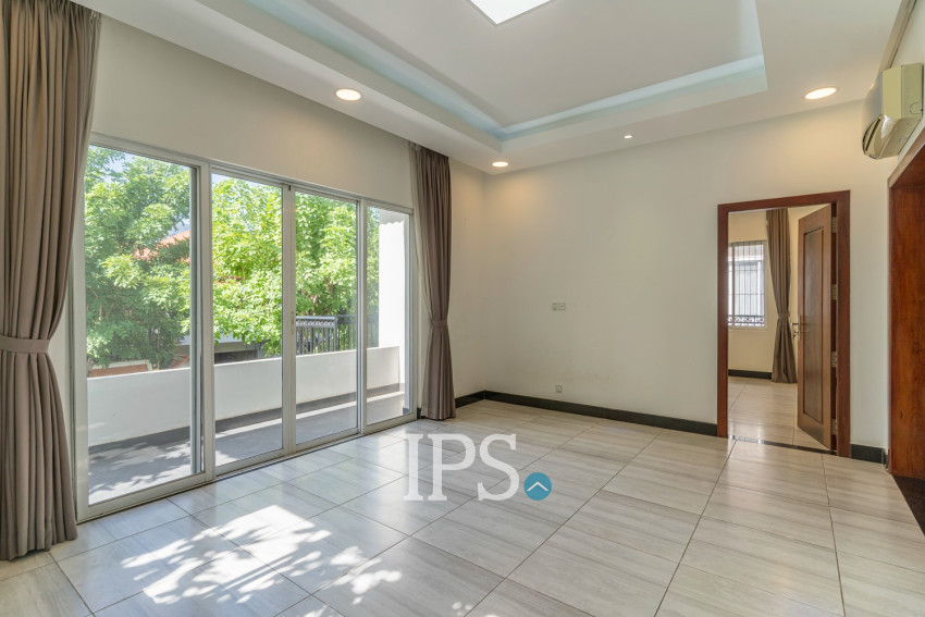 4 Bedroom Villa For Rent - Bassac Garden City, Tonle Bassac, Phnom Penh