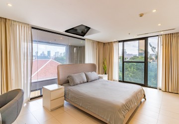 2 Bedroom Serviced Duplex Apartment For Rent - Chakto Mukh, Phnom Penh thumbnail