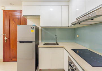 1 Bedroom Serviced Apartment For Rent - BKK1, Phnom Penh thumbnail