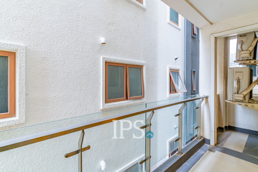 1 Bedroom Serviced Apartment For Rent - BKK1, Phnom Penh