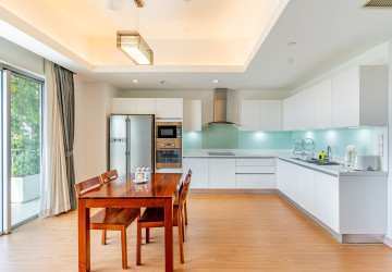 2 Bedroom Serviced Apartment For Rent - Chroy Changvar, Phnom Penh thumbnail