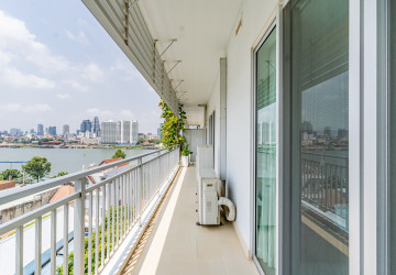 2 Bedroom Serviced Apartment For Rent - Chroy Changvar, Phnom Penh thumbnail
