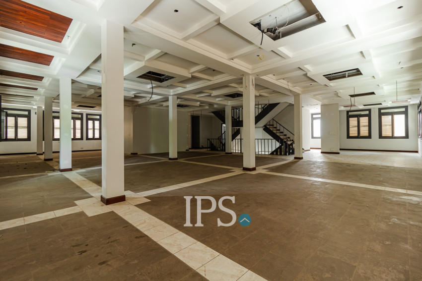 891 Sqm Commercial Building For Rent - Sala Kamreuk, Siem Reap