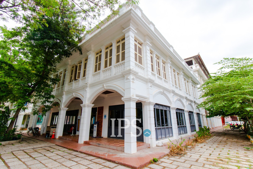 891 Sqm Commercial Building For Rent - Sala Kamreuk, Siem Reap