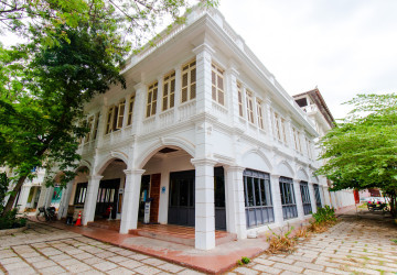 891 Sqm Commercial Building For Rent - Sala Kamreuk, Siem Reap thumbnail